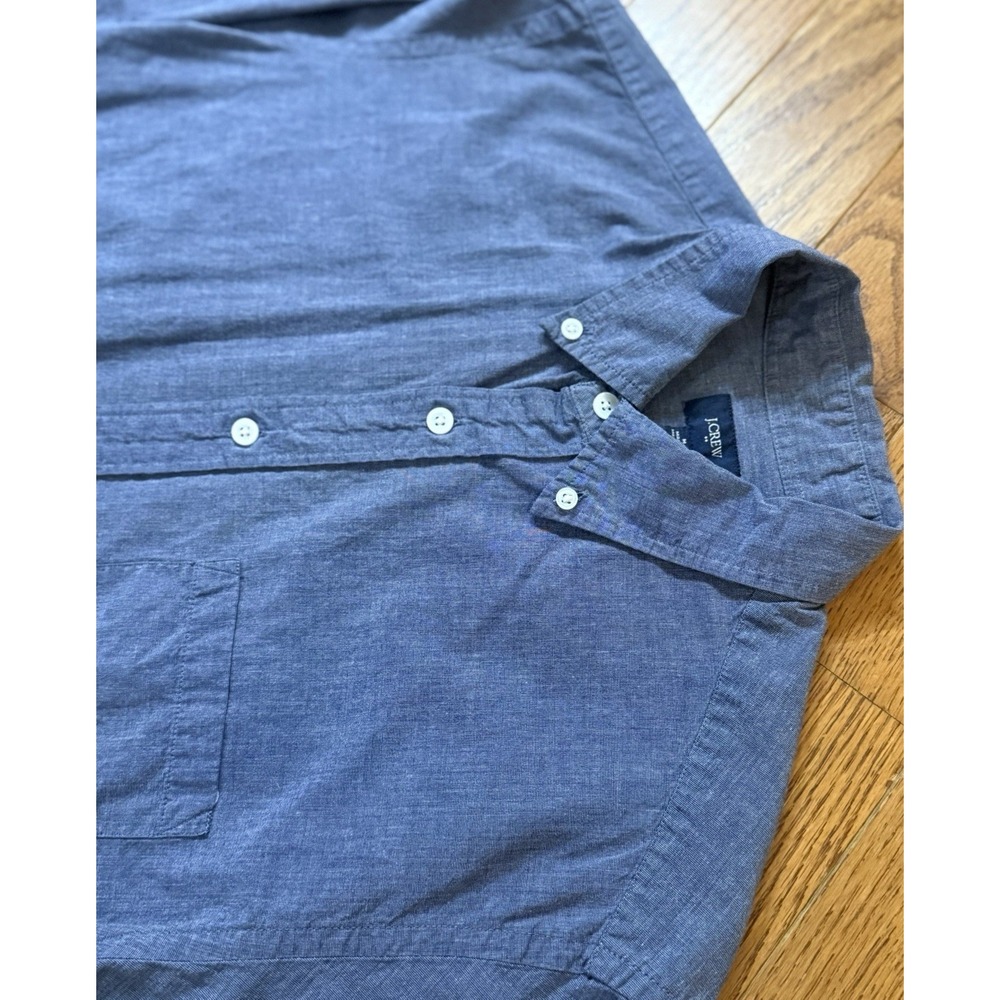 J Crew Greyish Blue Chambray Long Sleeve Button Up Shirt Men's Medium Denim Look